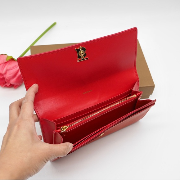 Burberry Wallet - Picture 5 of 5